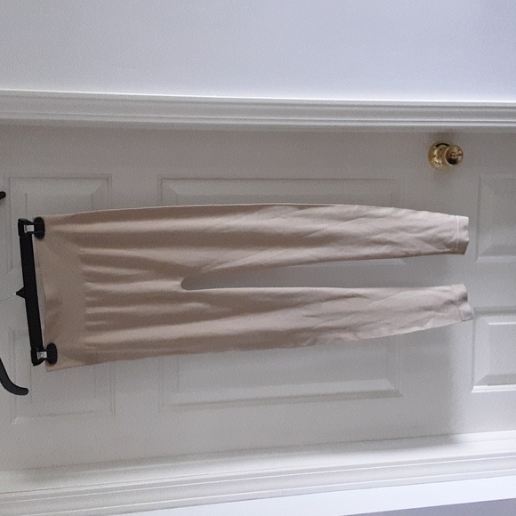 2 piece leisure jacket and leggings - Picture 4 of 6